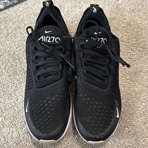 Nike Air Max 270